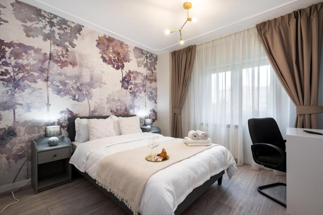 Felicity Apartment By The Park Bucharest Exterior photo